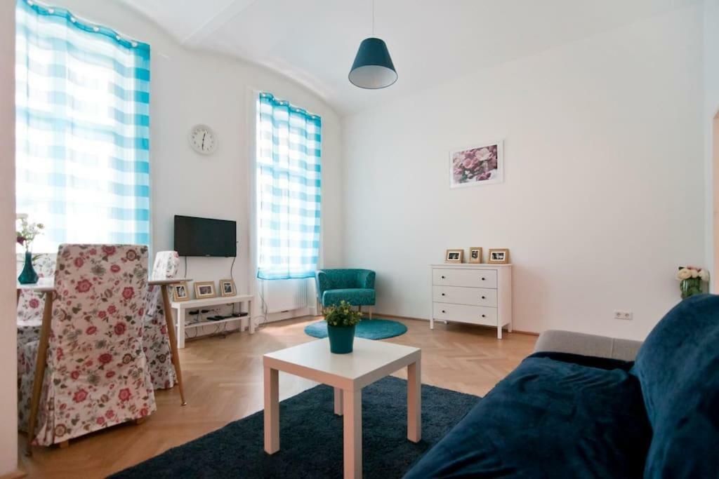 Marvelous Midtown Apartment 비엔나 외부 사진